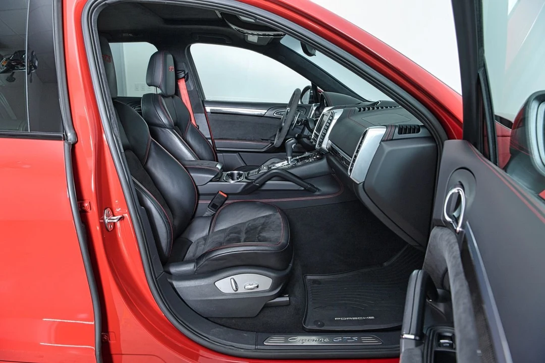 2013 Porsche 958 Cayenne GTS - Image 14 of 20