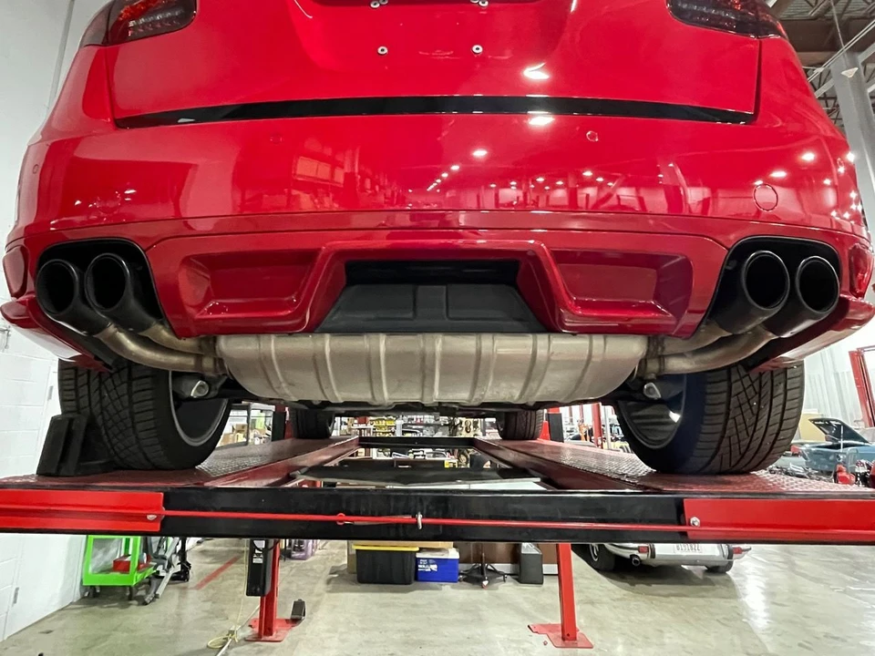 2013 Porsche 958 Cayenne GTS - Image 16 of 20