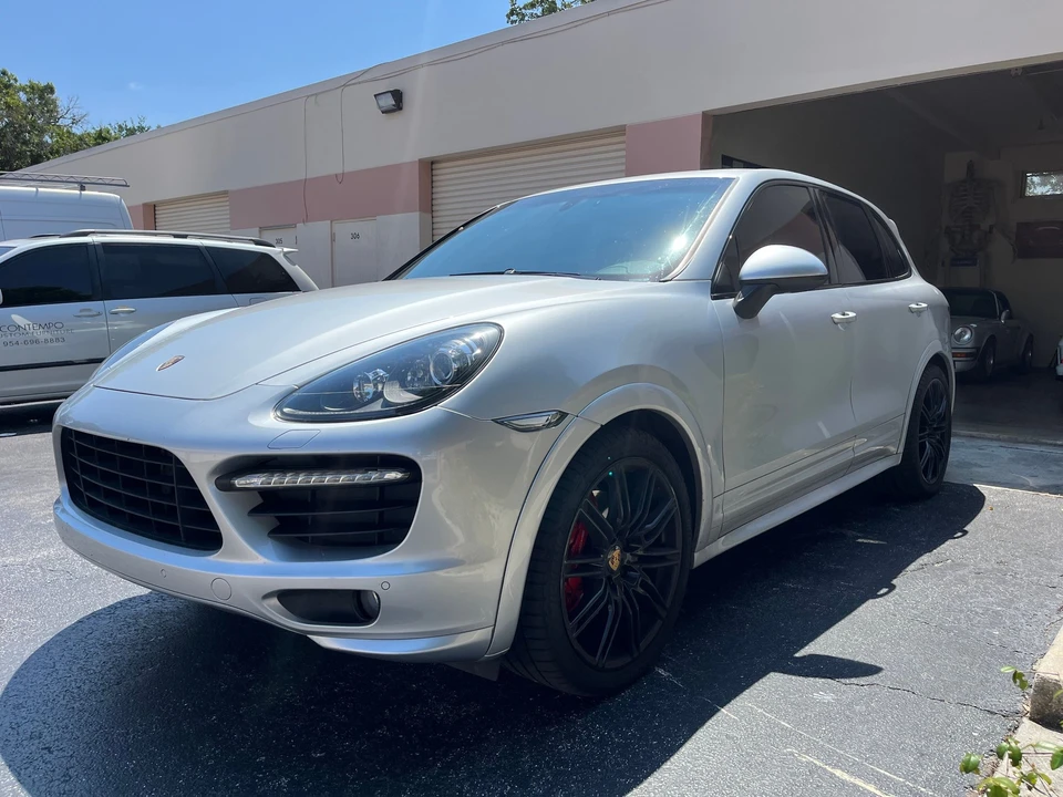 2013 Porsche 958 Cayenne GTS - Image 2 of 7