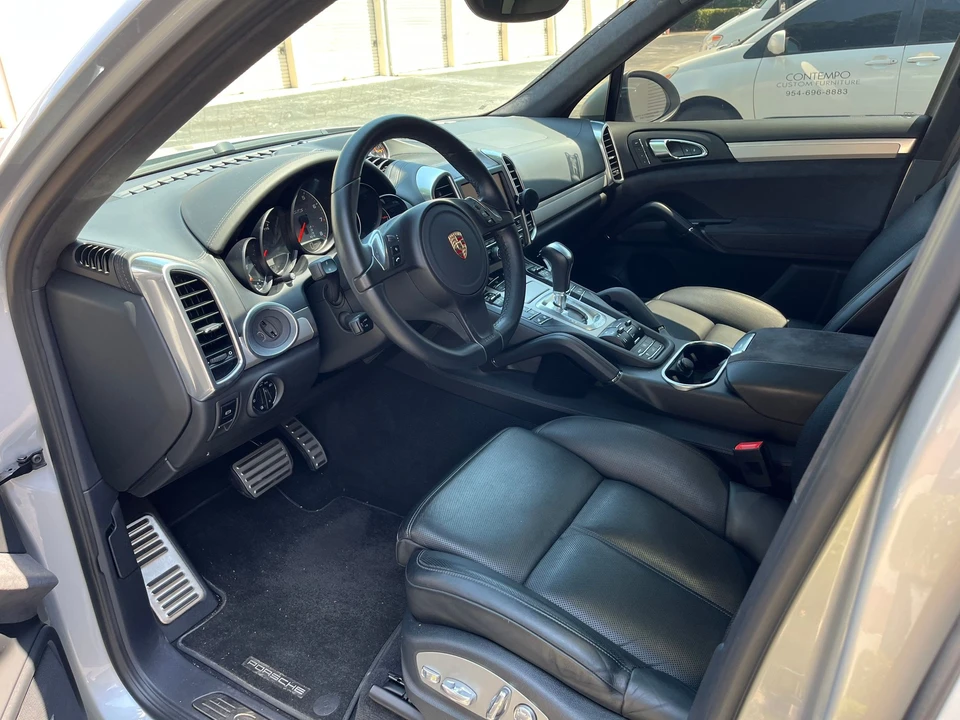 2013 Porsche 958 Cayenne GTS - Image 6 of 7