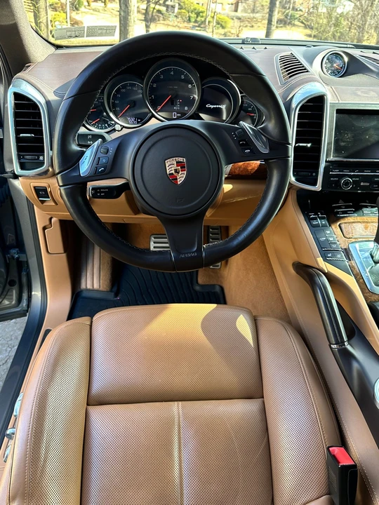 2013 Porsche 958 Cayenne S - Image 9 of 12