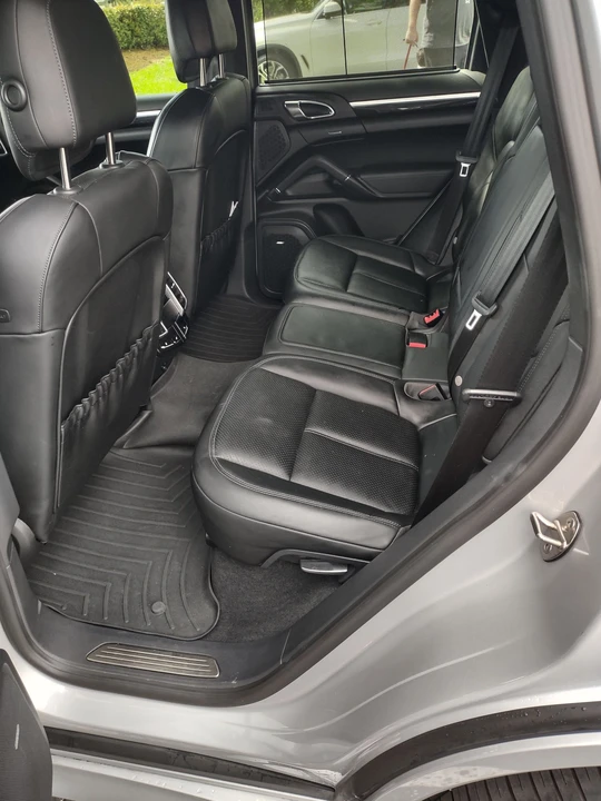 2013 Porsche 958 Cayenne S - Image 7 of 14