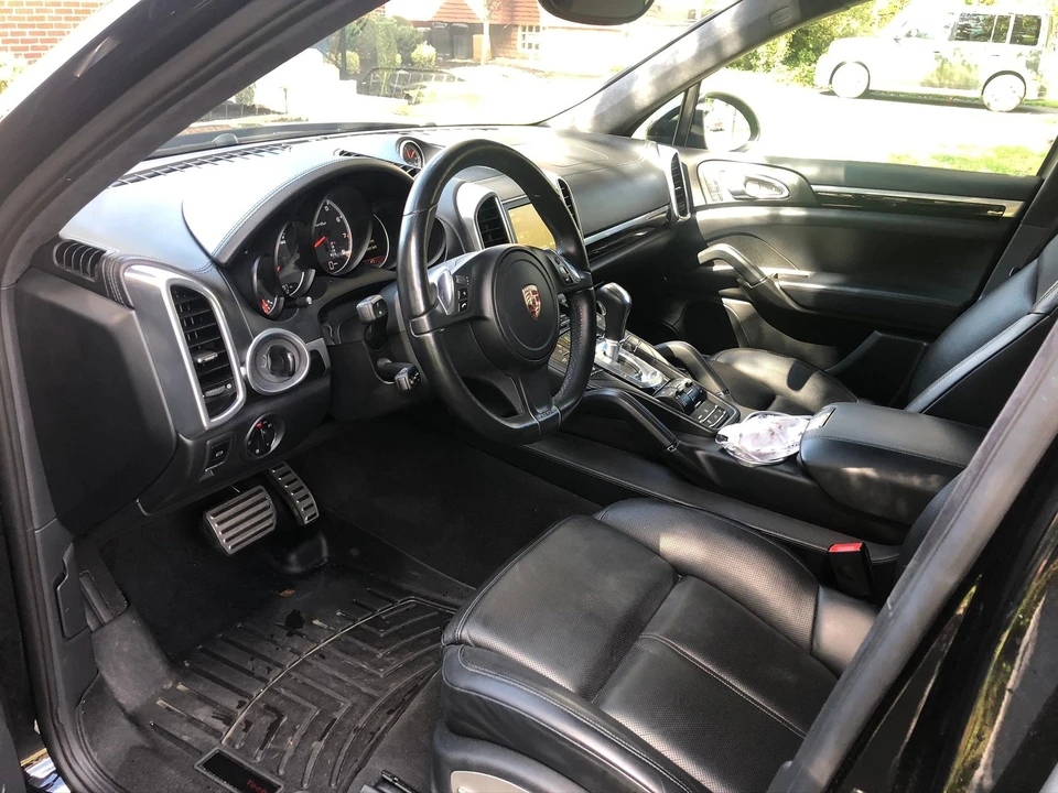2013 Porsche 958 Cayenne Turbo - Image 7 of 10