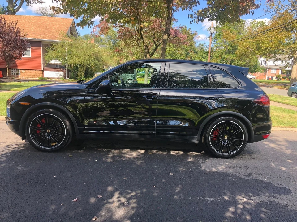2013 Porsche 958 Cayenne Turbo - Image 6 of 10
