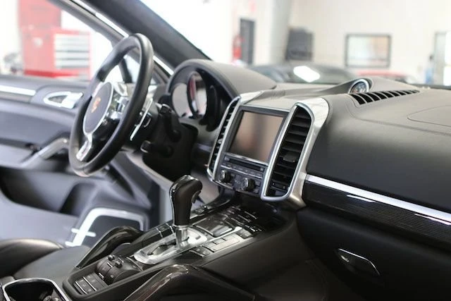 2013 Porsche 958 Cayenne Turbo - Image 5 of 10