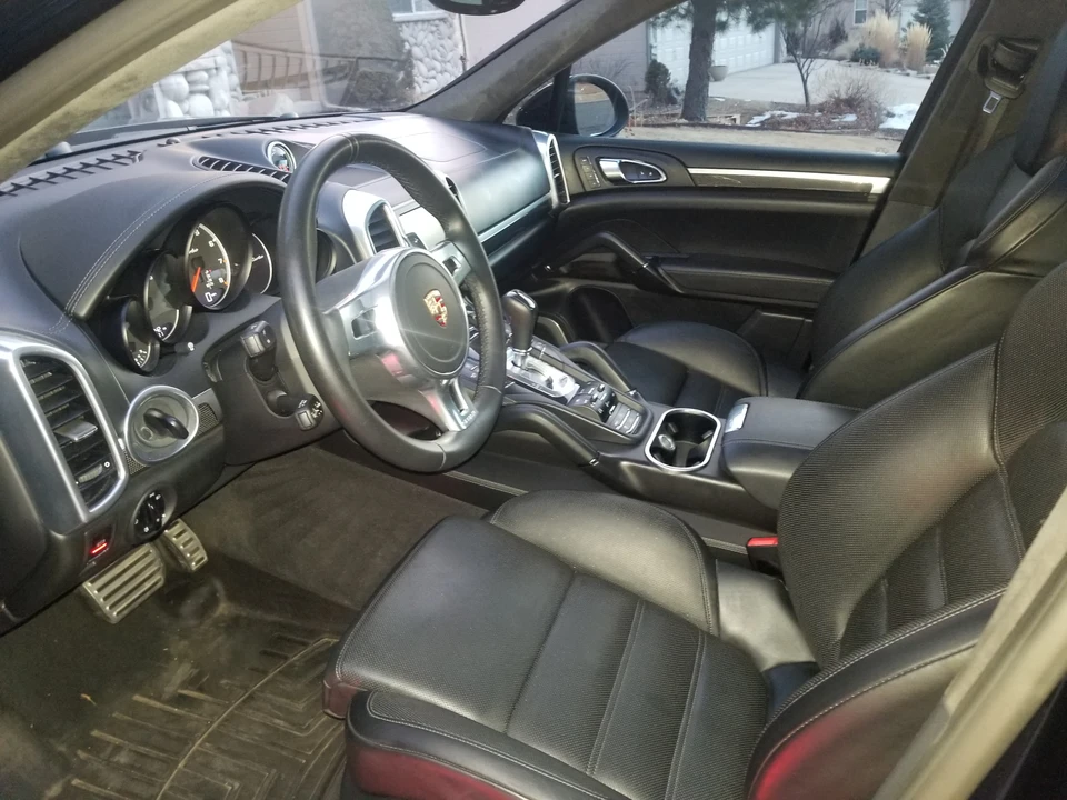 2013 Porsche 958 Cayenne Turbo - Image 8 of 12
