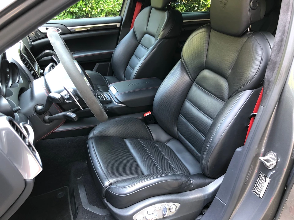 2013 Porsche 958 Cayenne Turbo - Image 16 of 31
