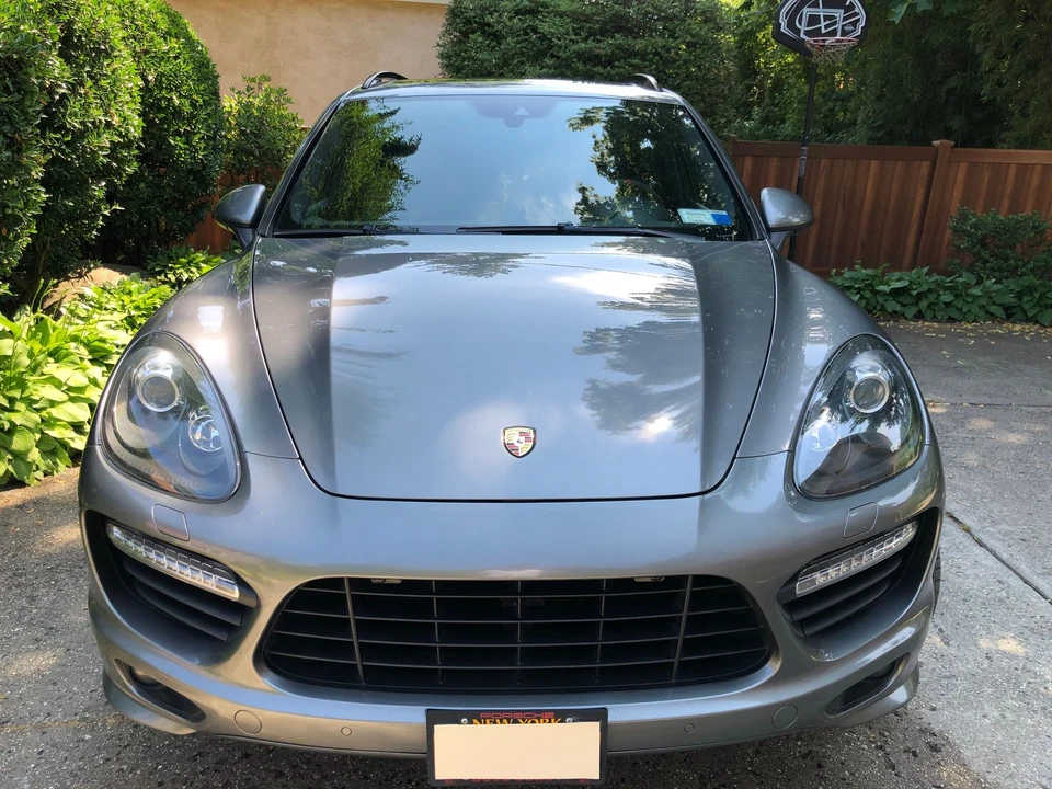 2013 Porsche 958 Cayenne Turbo - Image 2 of 31