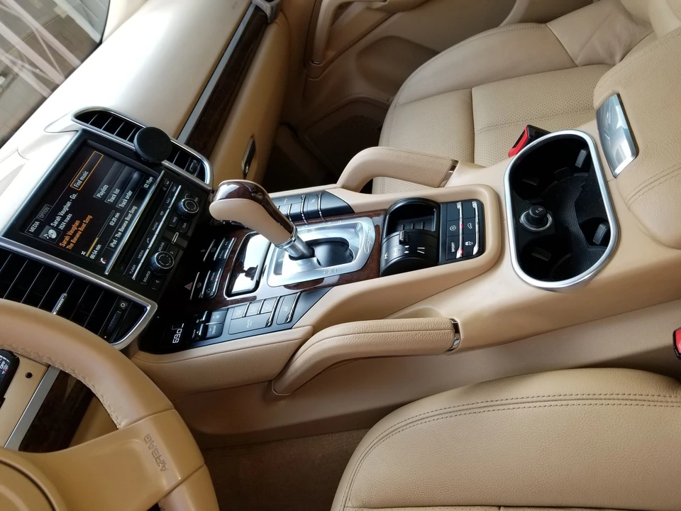 2013 Porsche 958 Cayenne - Image 17 of 20