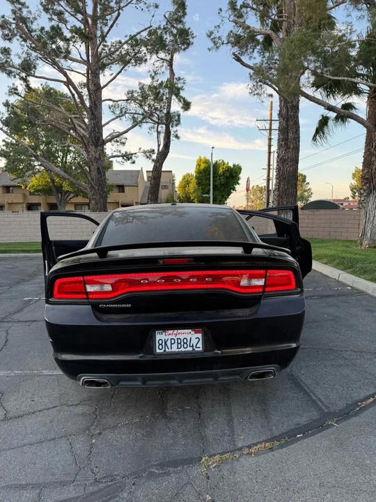 2013 Dodge Charger 7th Gen - Image 4 of 6