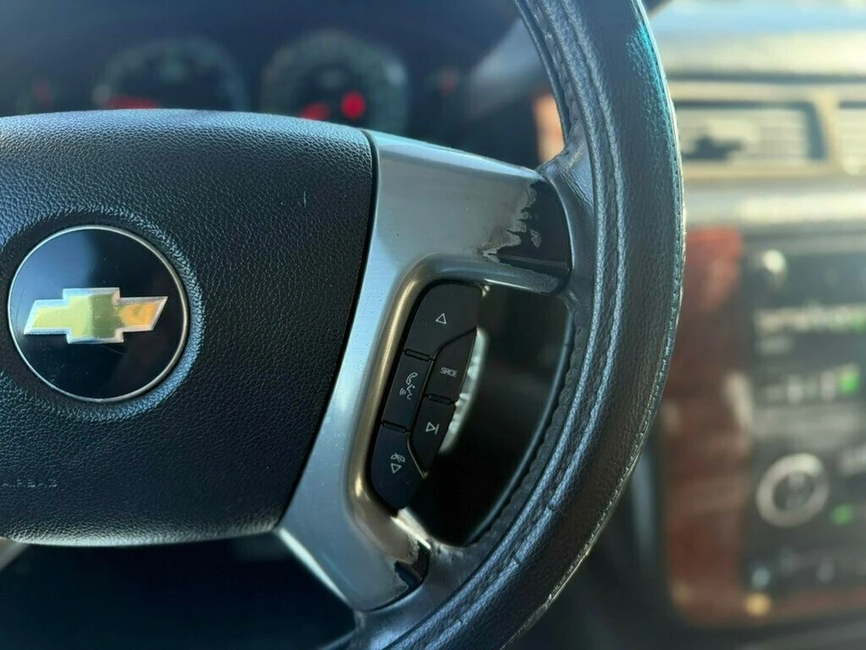 2013 Chevrolet Avalanche - Image 12 of 21