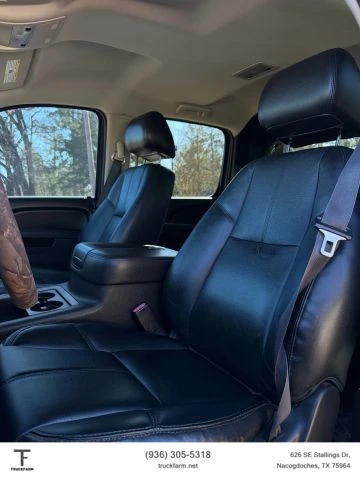 2013 Chevrolet Avalanche - Image 11 of 15