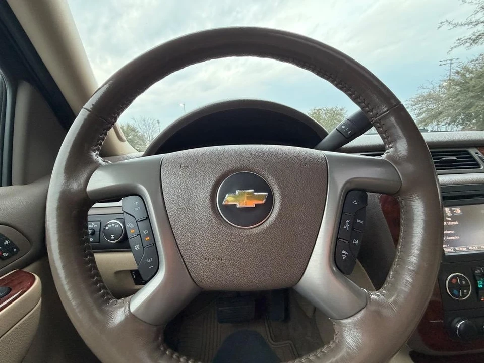 2013 Chevrolet Avalanche - Image 12 of 21