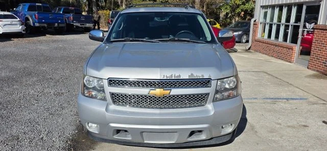 2013 Chevrolet Avalanche - Image 7 of 18