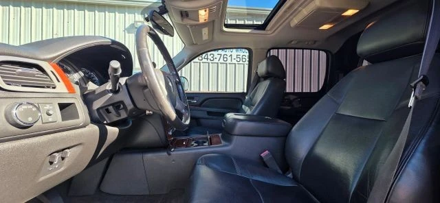 2013 Chevrolet Avalanche - Image 10 of 18