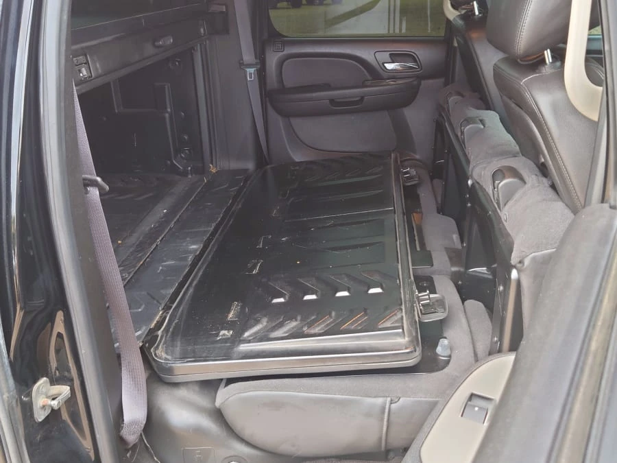 2013 Chevrolet Avalanche - Image 12 of 19