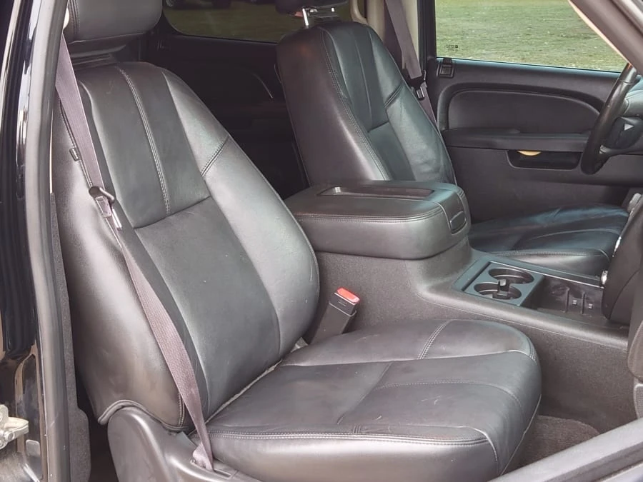 2013 Chevrolet Avalanche - Image 16 of 19