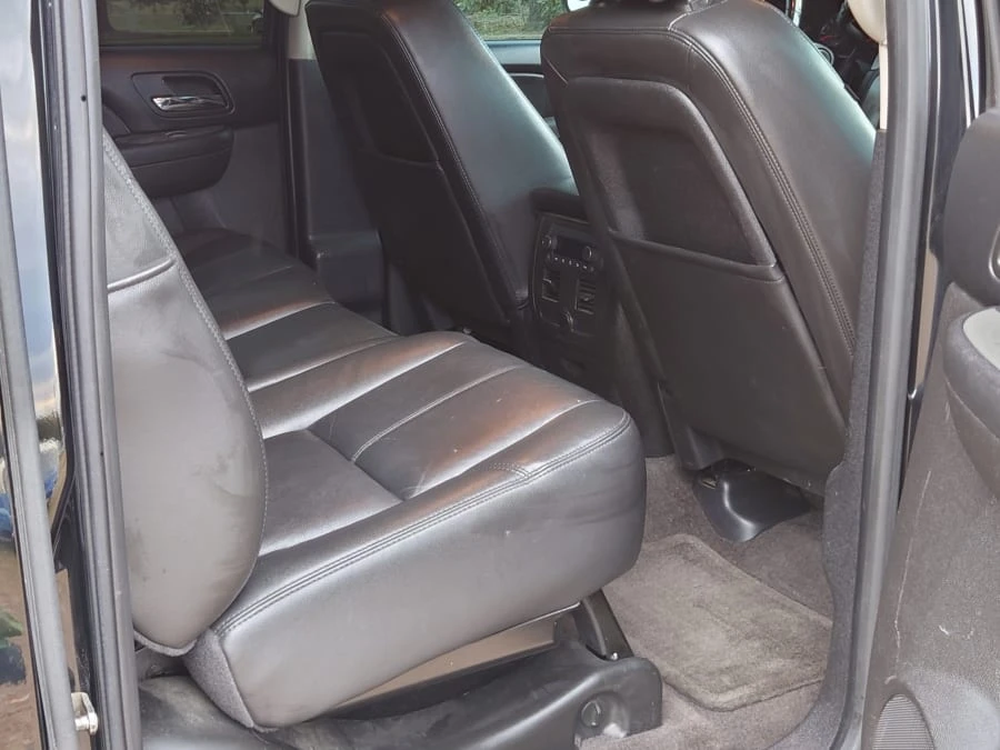 2013 Chevrolet Avalanche - Image 17 of 19