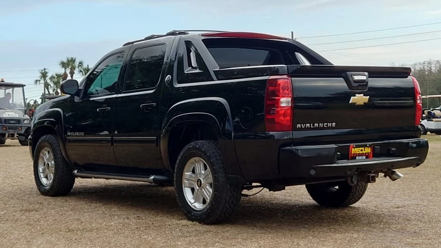 2013 Chevrolet Avalanche - Image 4 of 19