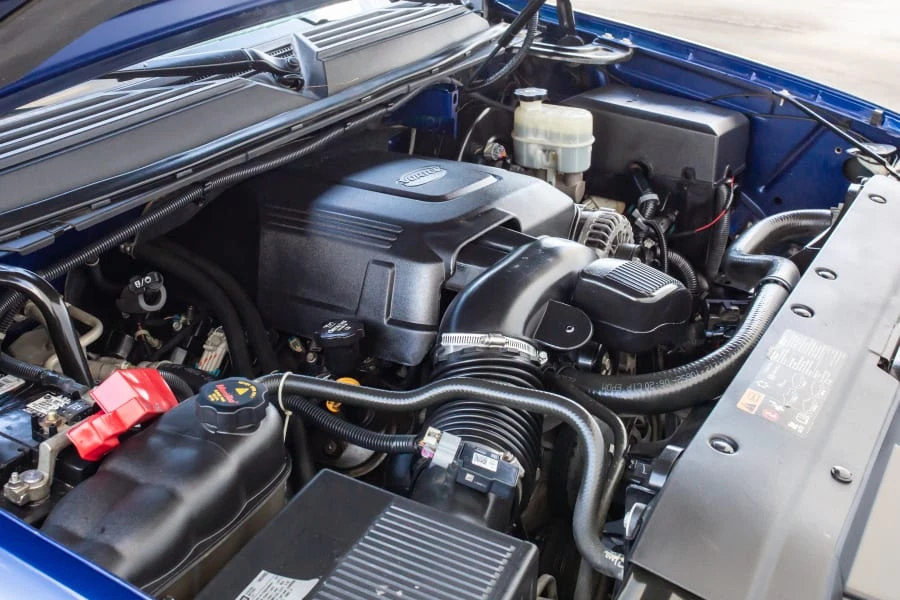 2013 Chevrolet Avalanche - Image 19 of 21