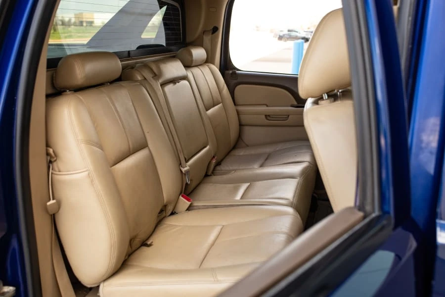 2013 Chevrolet Avalanche - Image 14 of 21