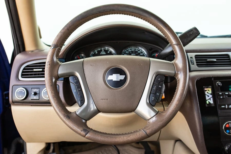 2013 Chevrolet Avalanche - Image 12 of 21