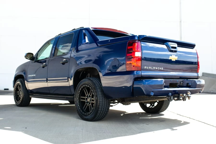2013 Chevrolet Avalanche - Image 11 of 21