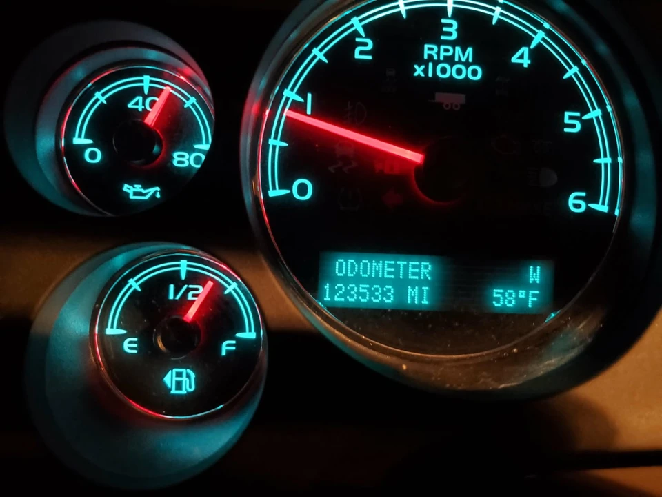 2013 Chevrolet Avalanche - Image 17 of 21