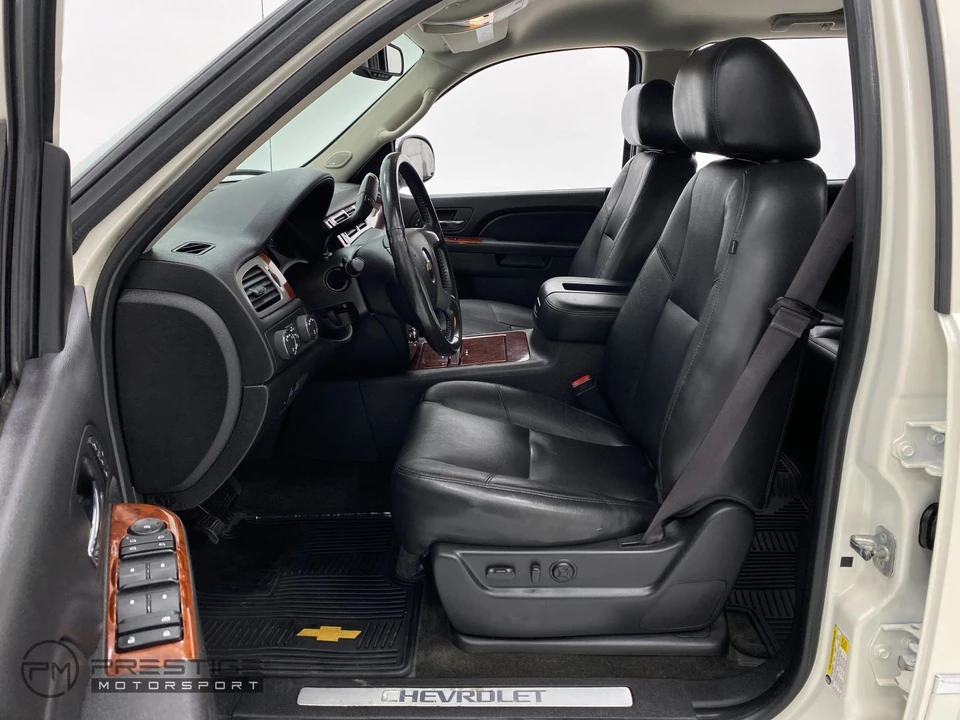 2013 Chevrolet Avalanche - Image 17 of 21