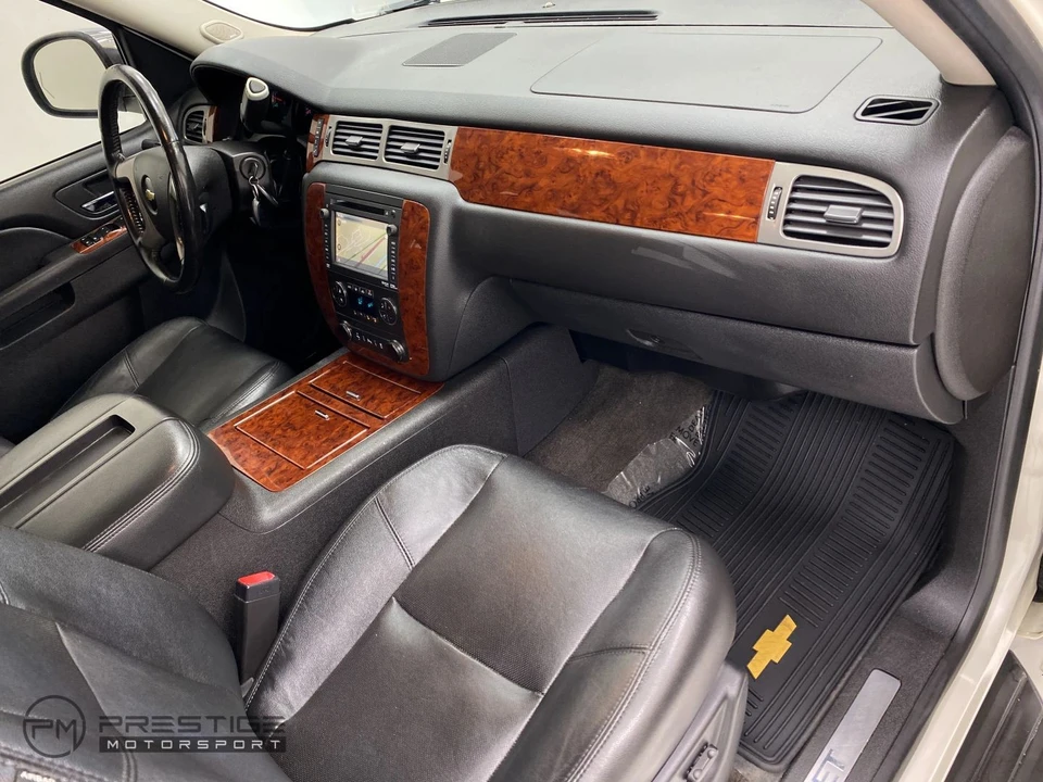 2013 Chevrolet Avalanche - Image 15 of 21