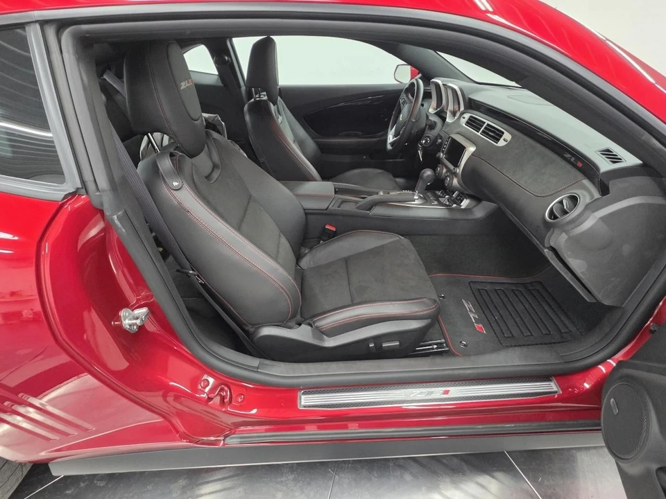 2013 Chevrolet Camaro ZL1 5th Gen - Image 23 of 31