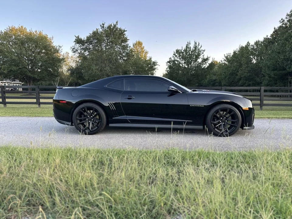 2013 Chevrolet Camaro ZL1 5th Gen - Image 2 of 21