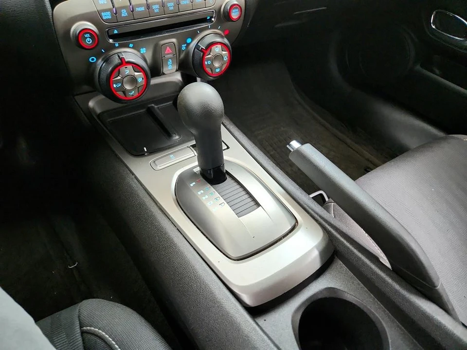 2013 Chevrolet Camaro 5th Gen - Image 17 of 31