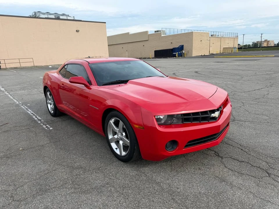 2013 Chevrolet Camaro 5th Gen - Image 2 of 15