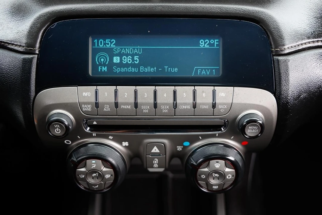 2013 Chevrolet Camaro 5th Gen - Image 27 of 31