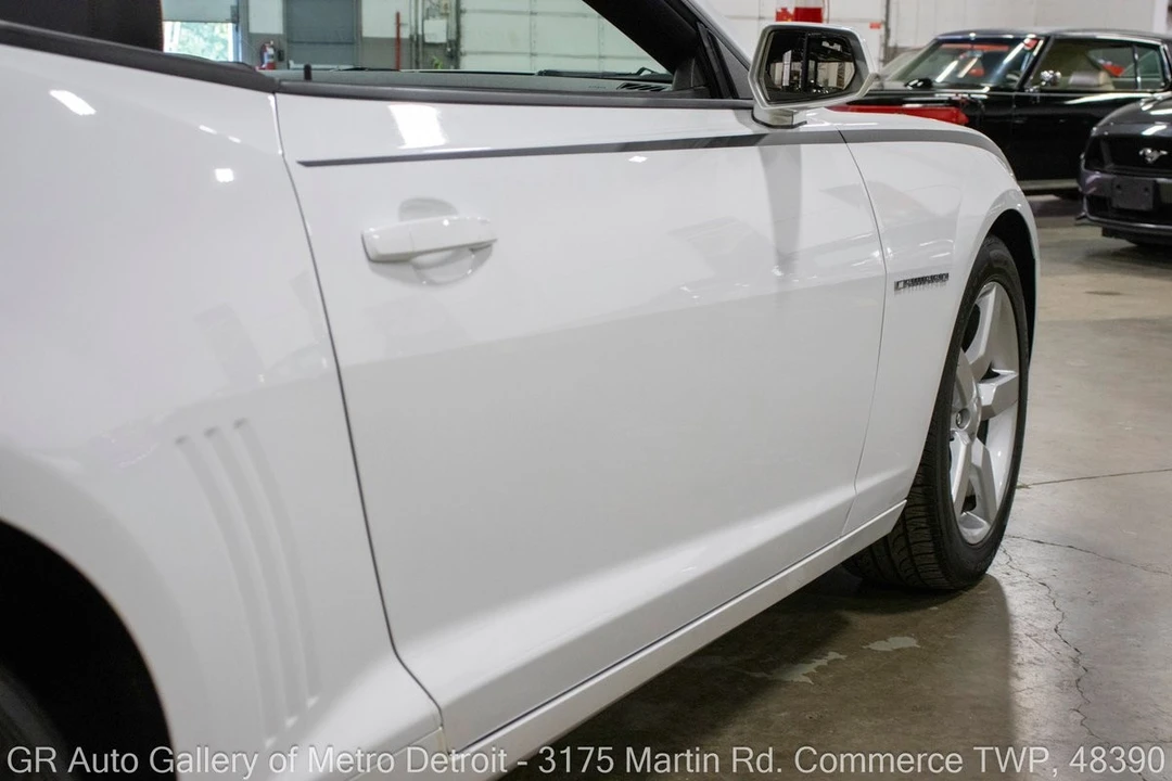 2013 Chevrolet Camaro 5th Gen - Image 24 of 31