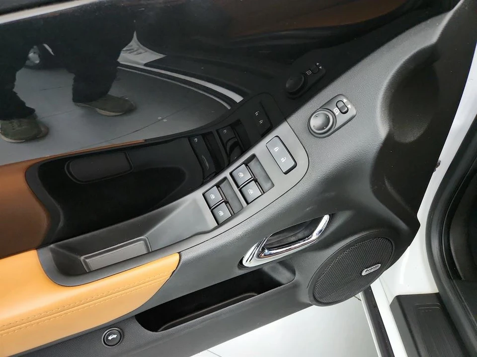 2013 Chevrolet Camaro 5th Gen - Image 20 of 21
