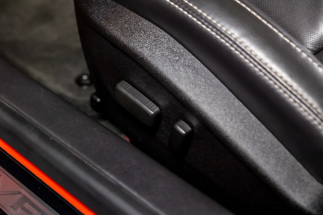 2013 Chevrolet Camaro SS 5th Gen - Image 16 of 21