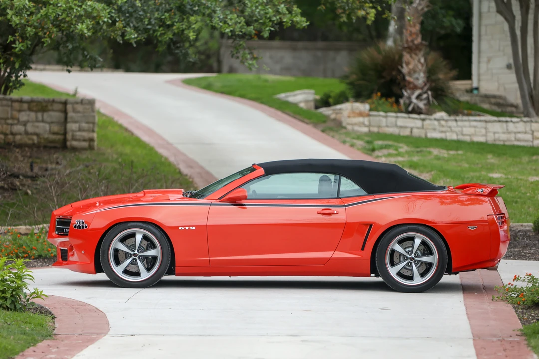 2013 Chevrolet Camaro SS 5th Gen - Image 10 of 31