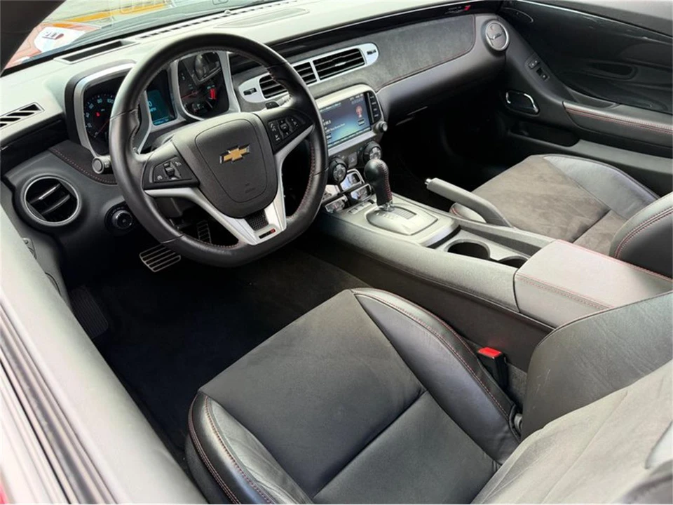 2013 Chevrolet Camaro ZL1 5th Gen - Image 28 of 31