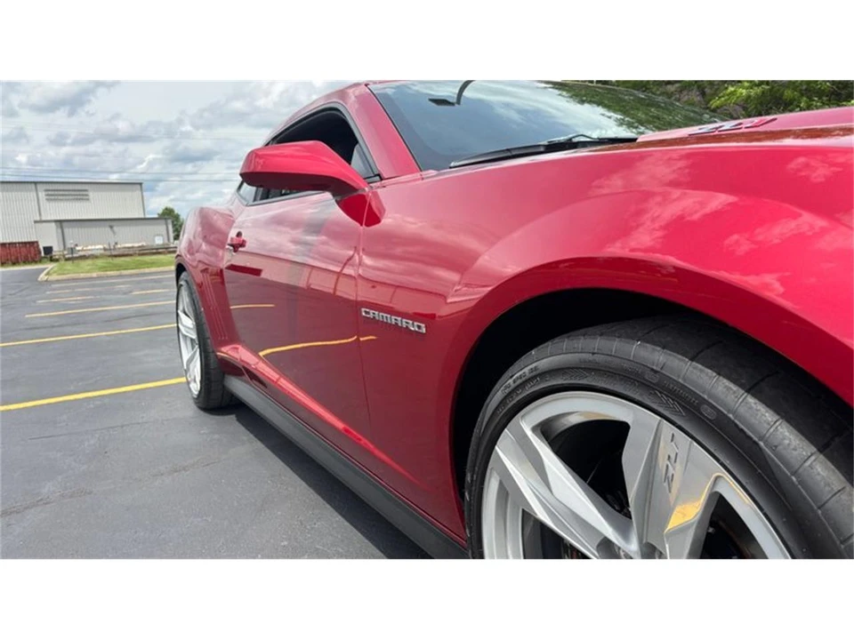 2013 Chevrolet Camaro ZL1 5th Gen - Image 11 of 31