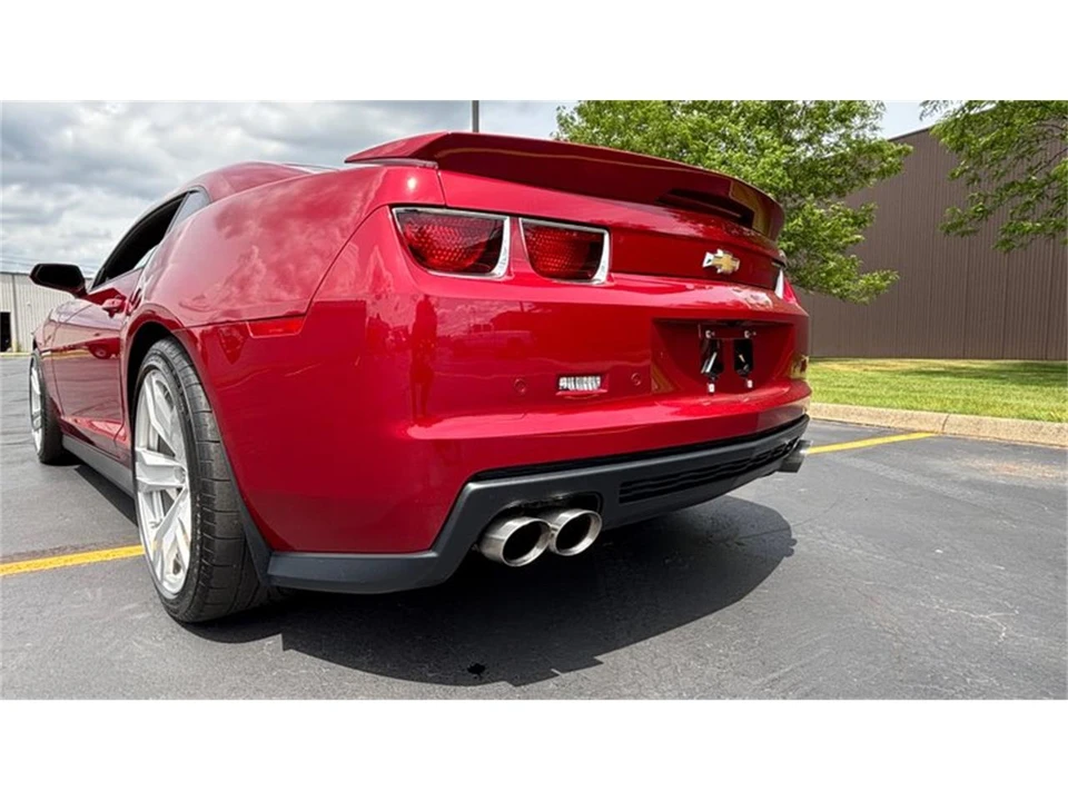 2013 Chevrolet Camaro ZL1 5th Gen - Image 23 of 31