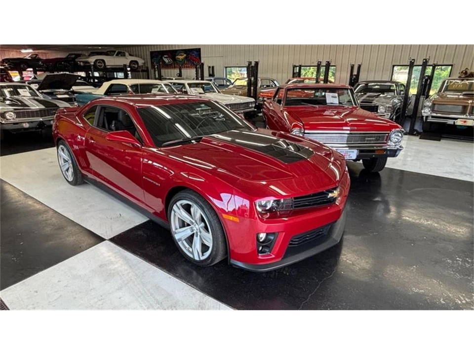 2013 Chevrolet Camaro ZL1 5th Gen - Image 3 of 31