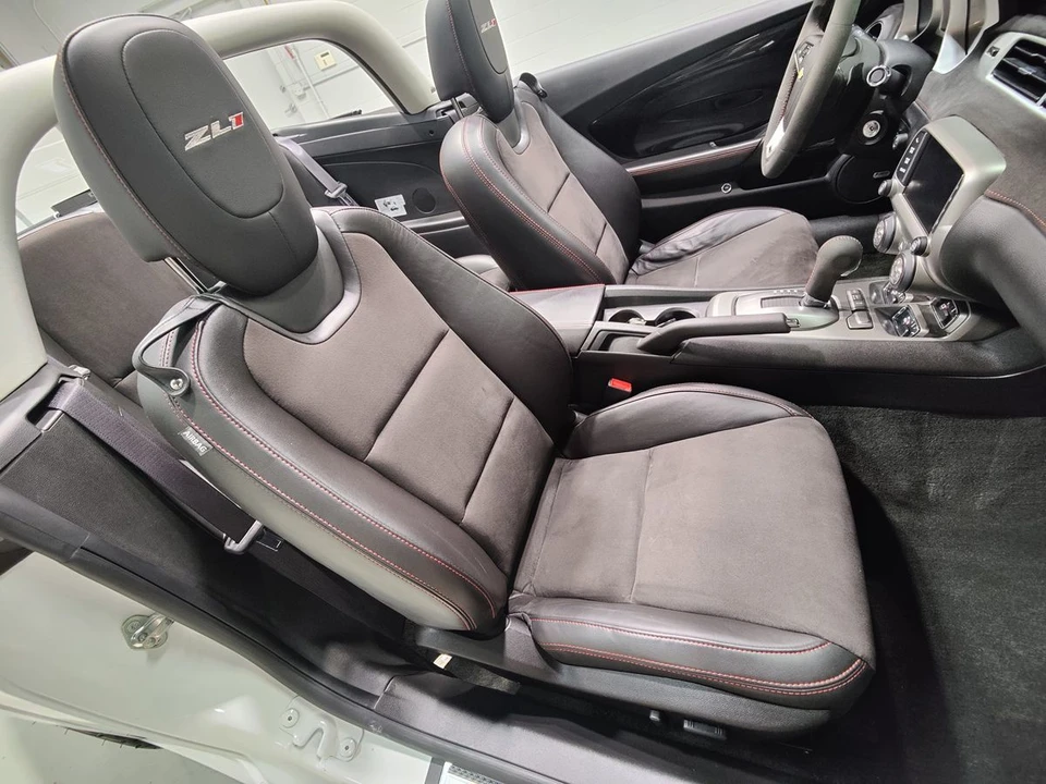 2013 Chevrolet Camaro ZL1 5th Gen - Image 17 of 31