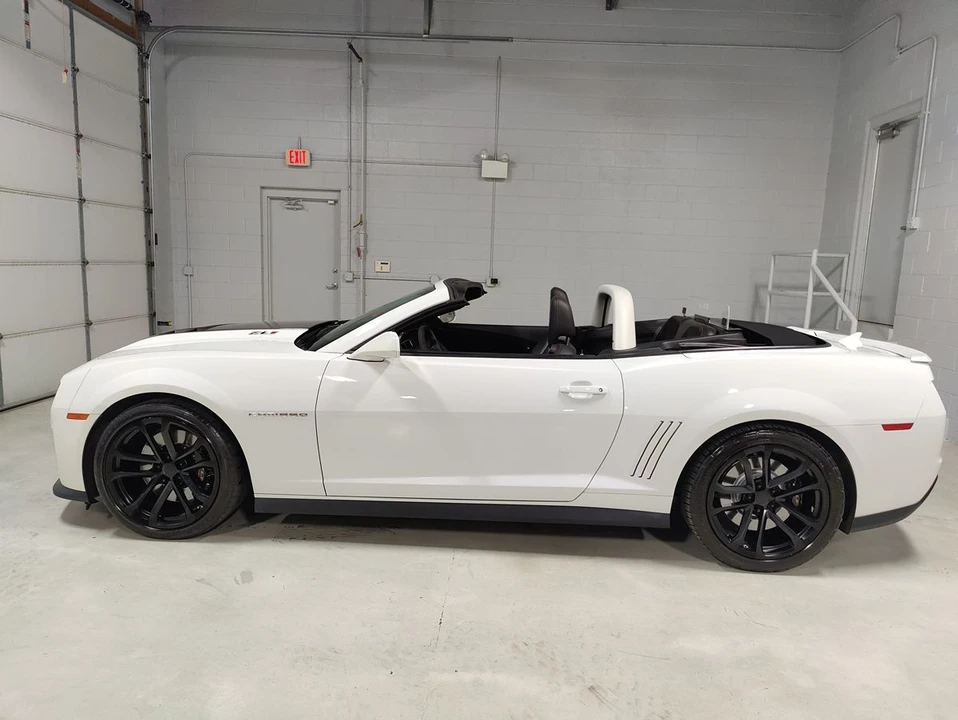 2013 Chevrolet Camaro ZL1 5th Gen - Image 23 of 31