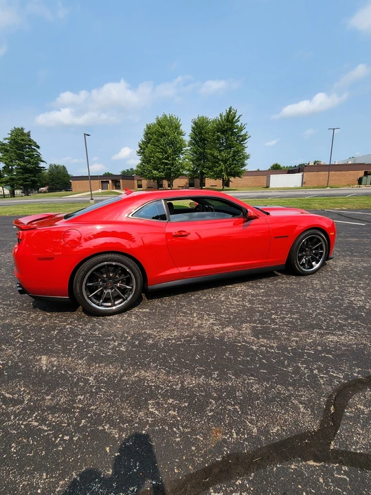 2013 Chevrolet Camaro ZL1 5th Gen - Image 3 of 31