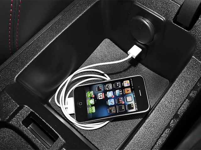 2013 Chevrolet Camaro ZL1 5th Gen - Image 15 of 20