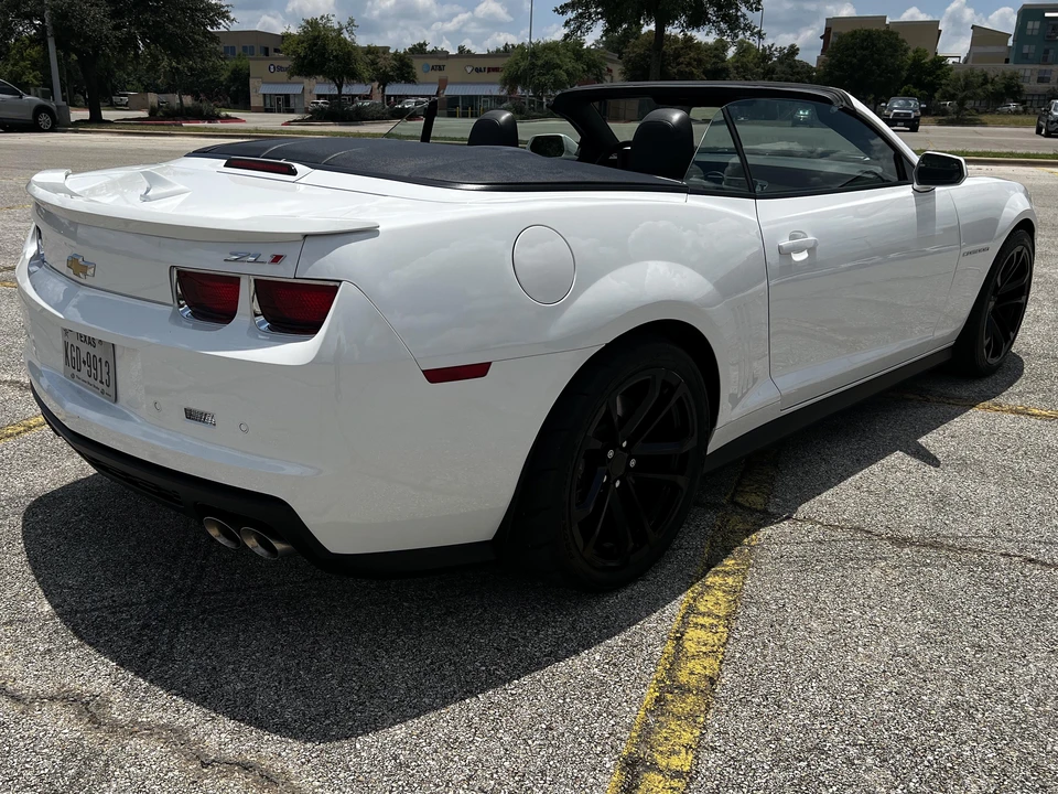 2013 Chevrolet Camaro ZL1 5th Gen - Image 22 of 31