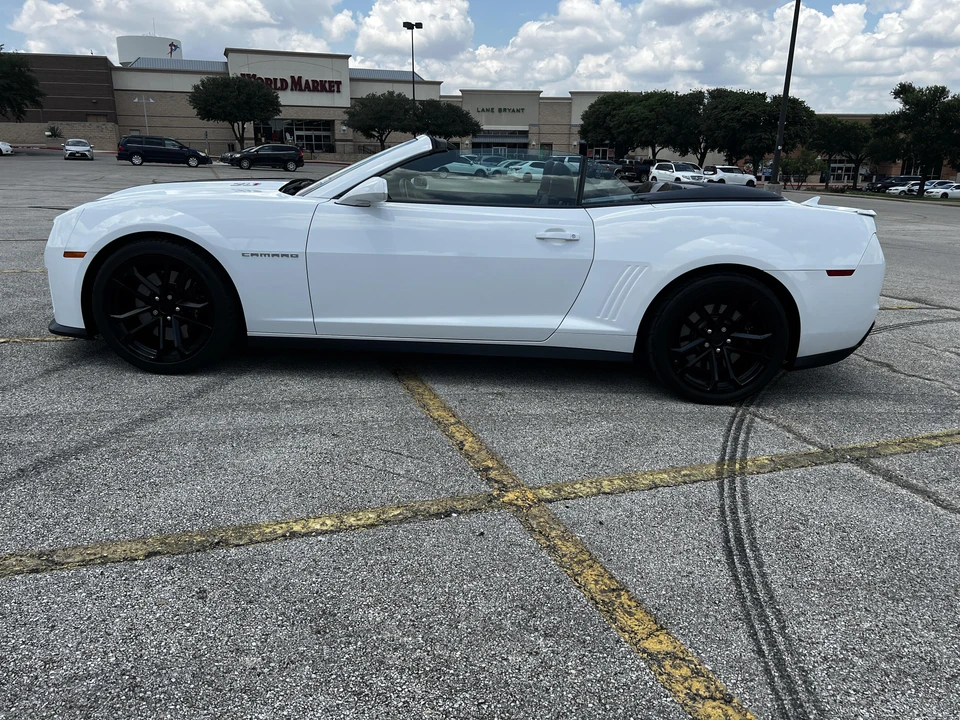 2013 Chevrolet Camaro ZL1 5th Gen - Image 16 of 31