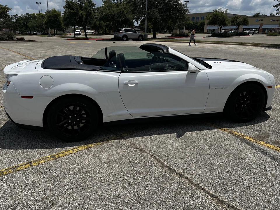 2013 Chevrolet Camaro ZL1 5th Gen - Image 23 of 31